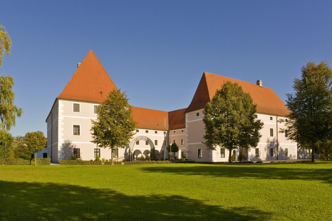 Schloss Hotel Zeillern Exterior foto